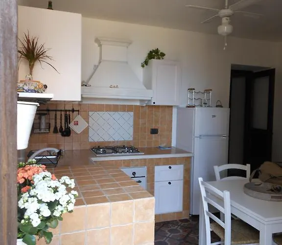 马尔鲁纳公寓 *